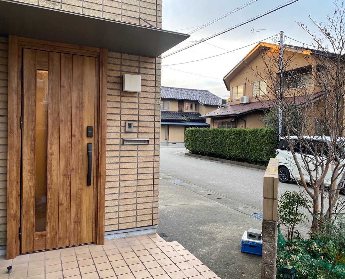 T様邸玄関周り写真