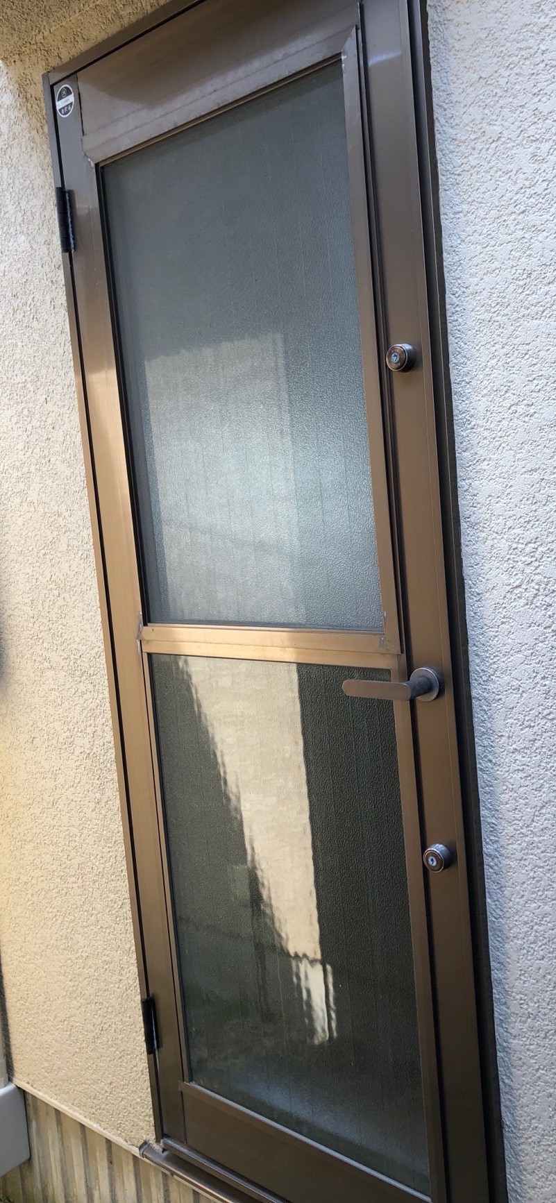 M様邸勝手口ドアリモBefore写真