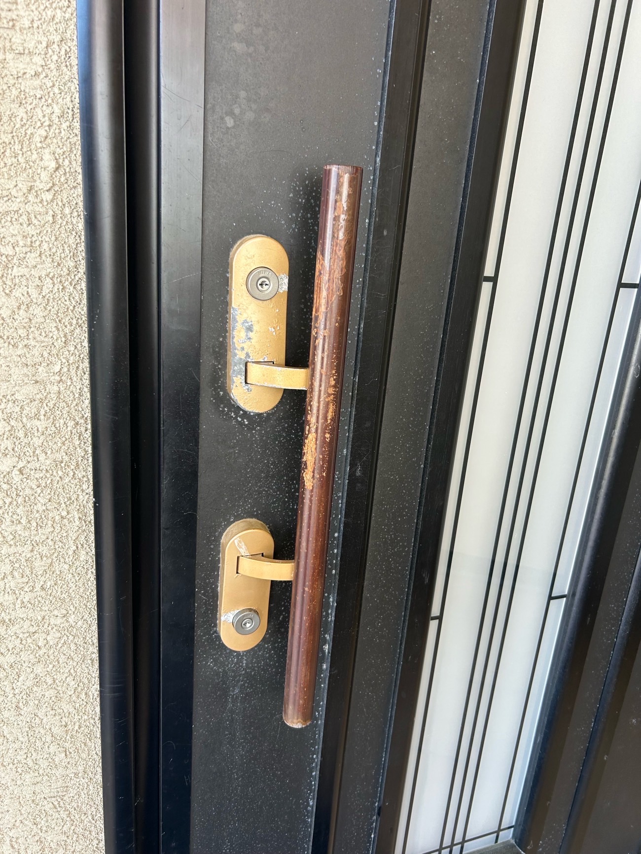 T様邸玄関鍵交換