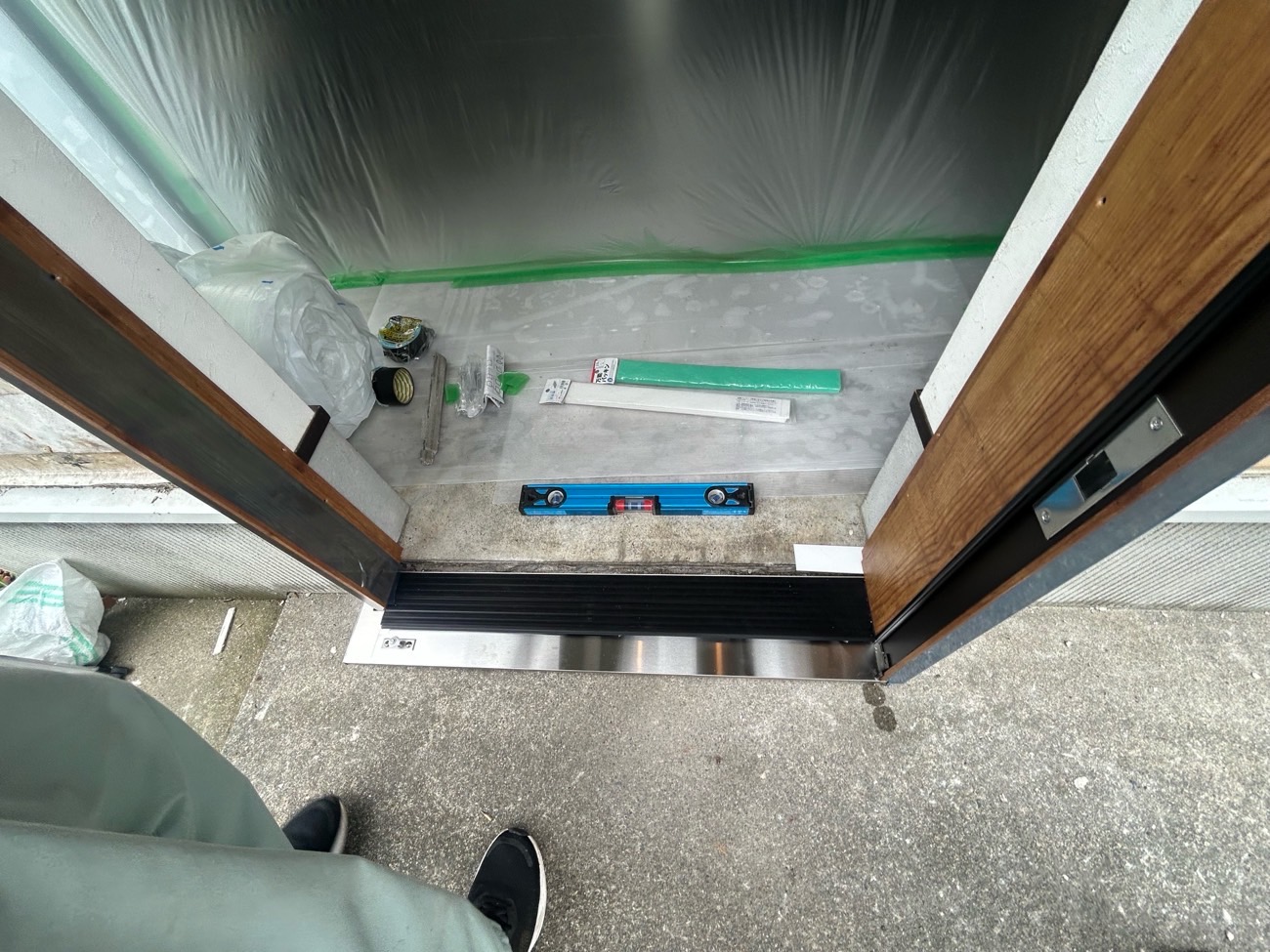 N様邸玄関ドア