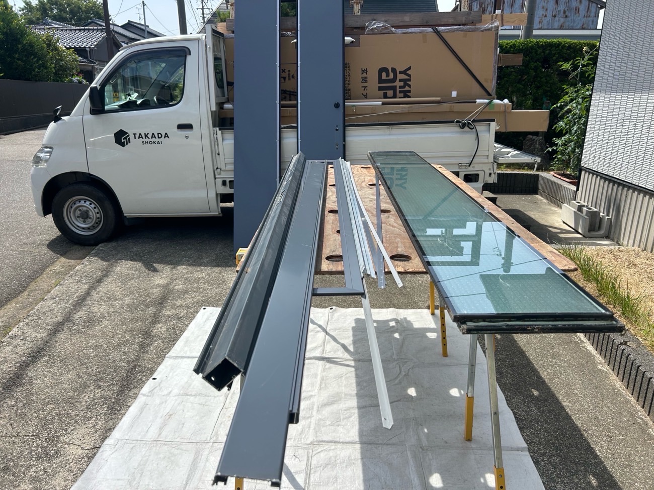 Y様邸ドアリモ工事解体中