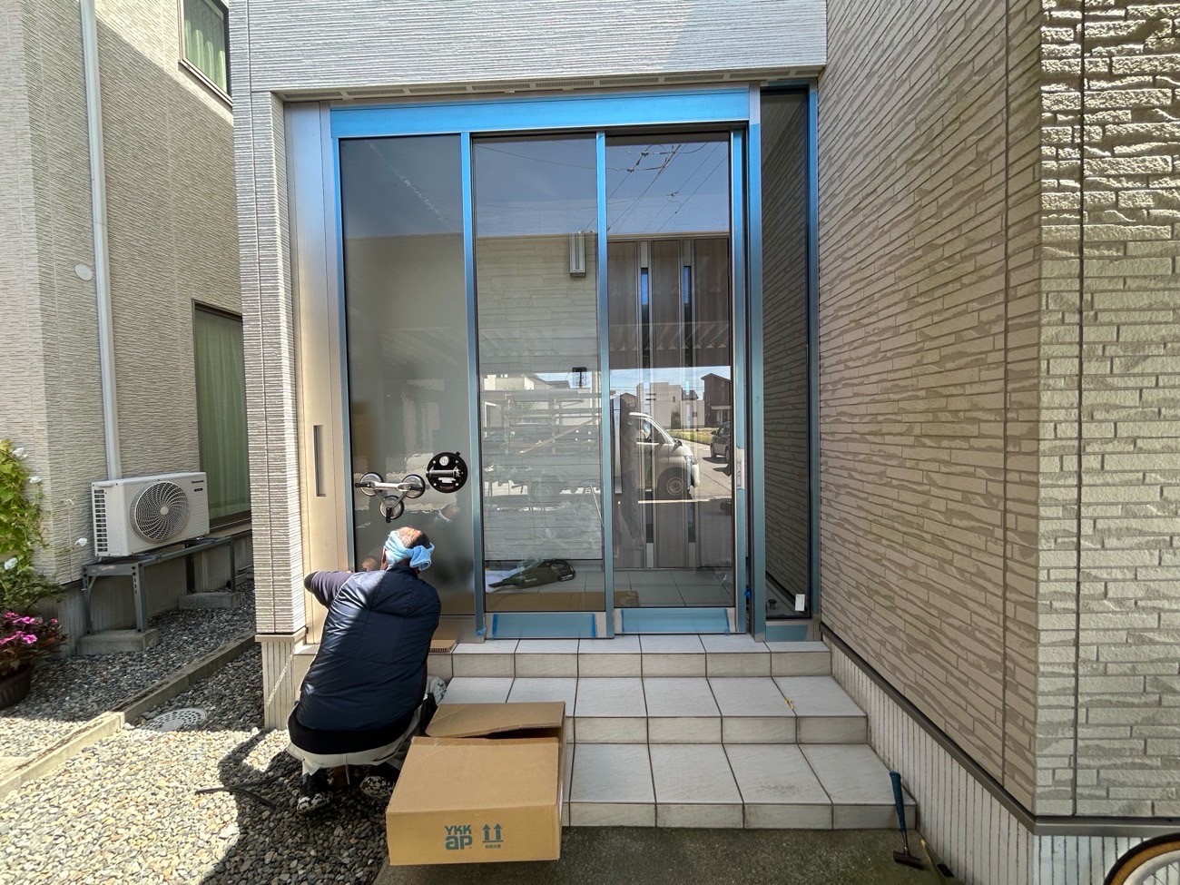 Y様邸風除室
